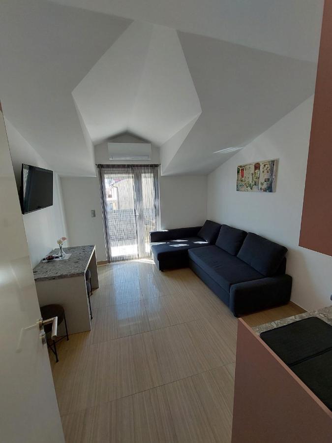 Apartmani Tropical Vodice Exterior photo