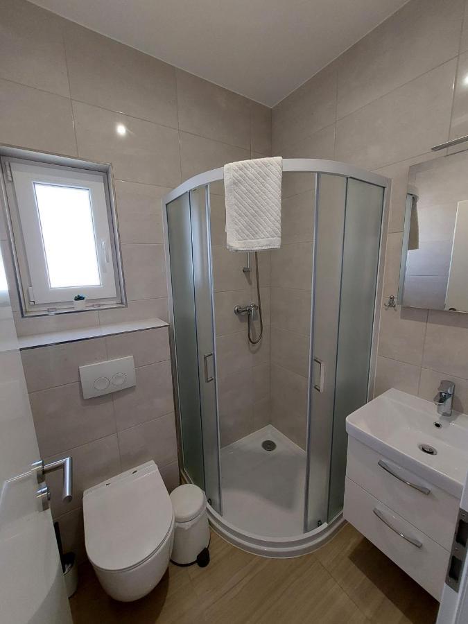 Apartmani Tropical Vodice Exterior photo
